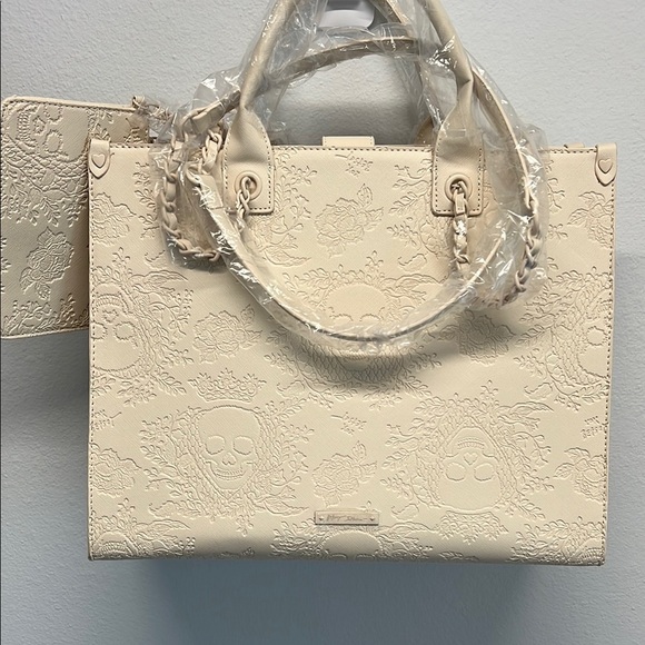 Betsey Johnson | Skull & Floral Embossed Tote w/Wallet - Picture 6 of 15